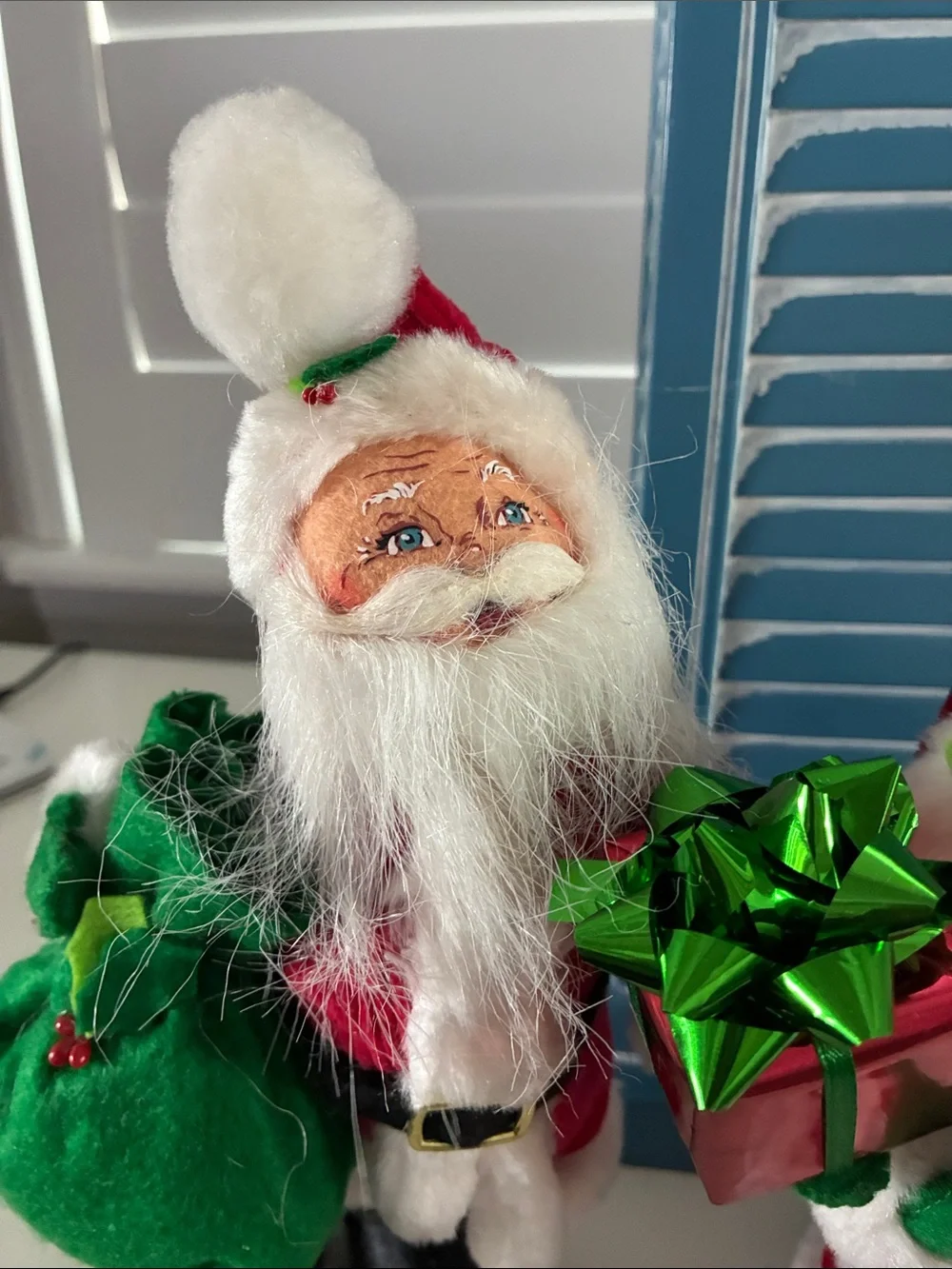Annalee Red, Green & White Santa and Mrs. Claus Plush Holiday Pair